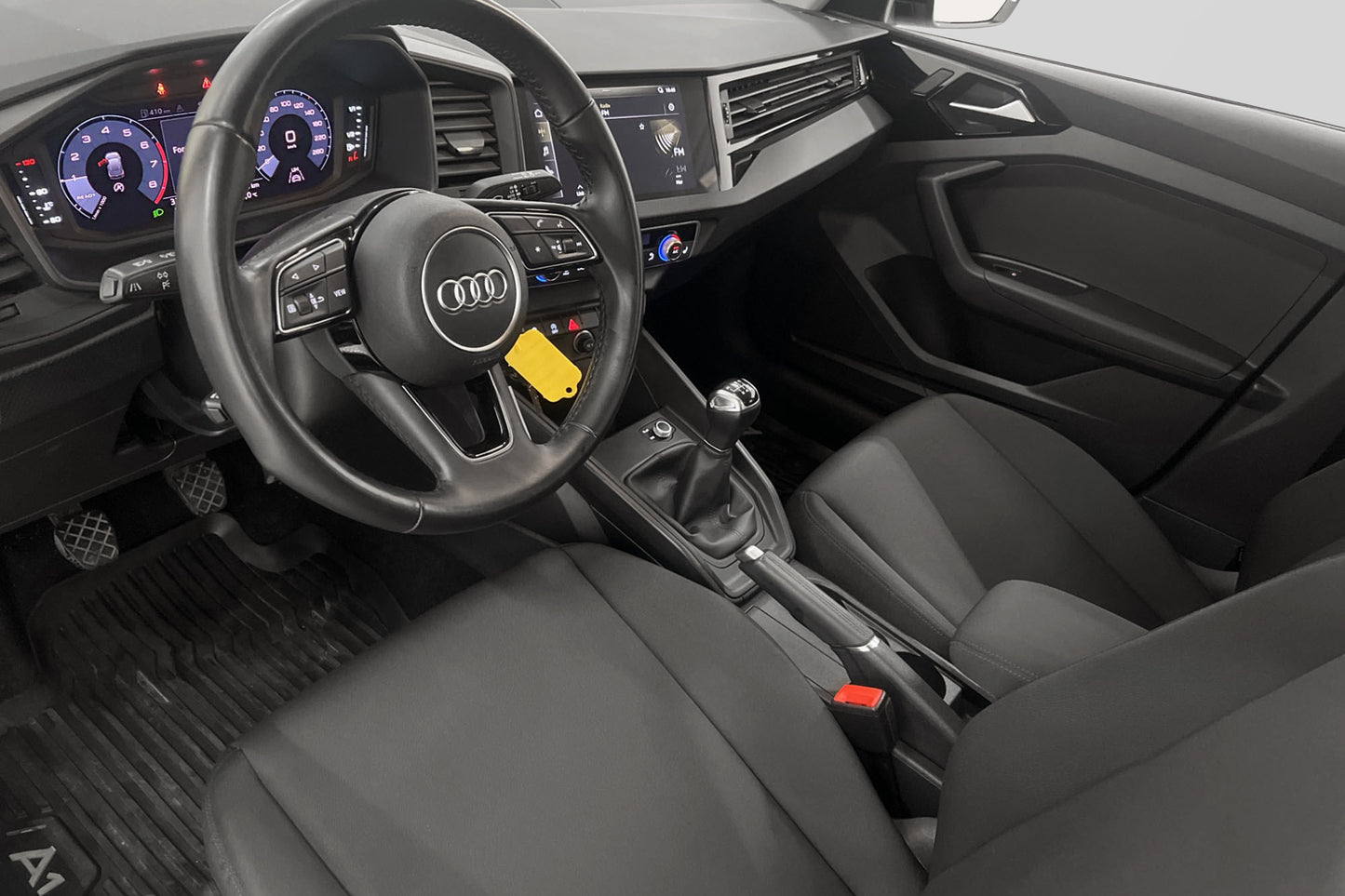 Audi A1 Sportback 30 TFSI 116hk Proline Cockpit Sensorer