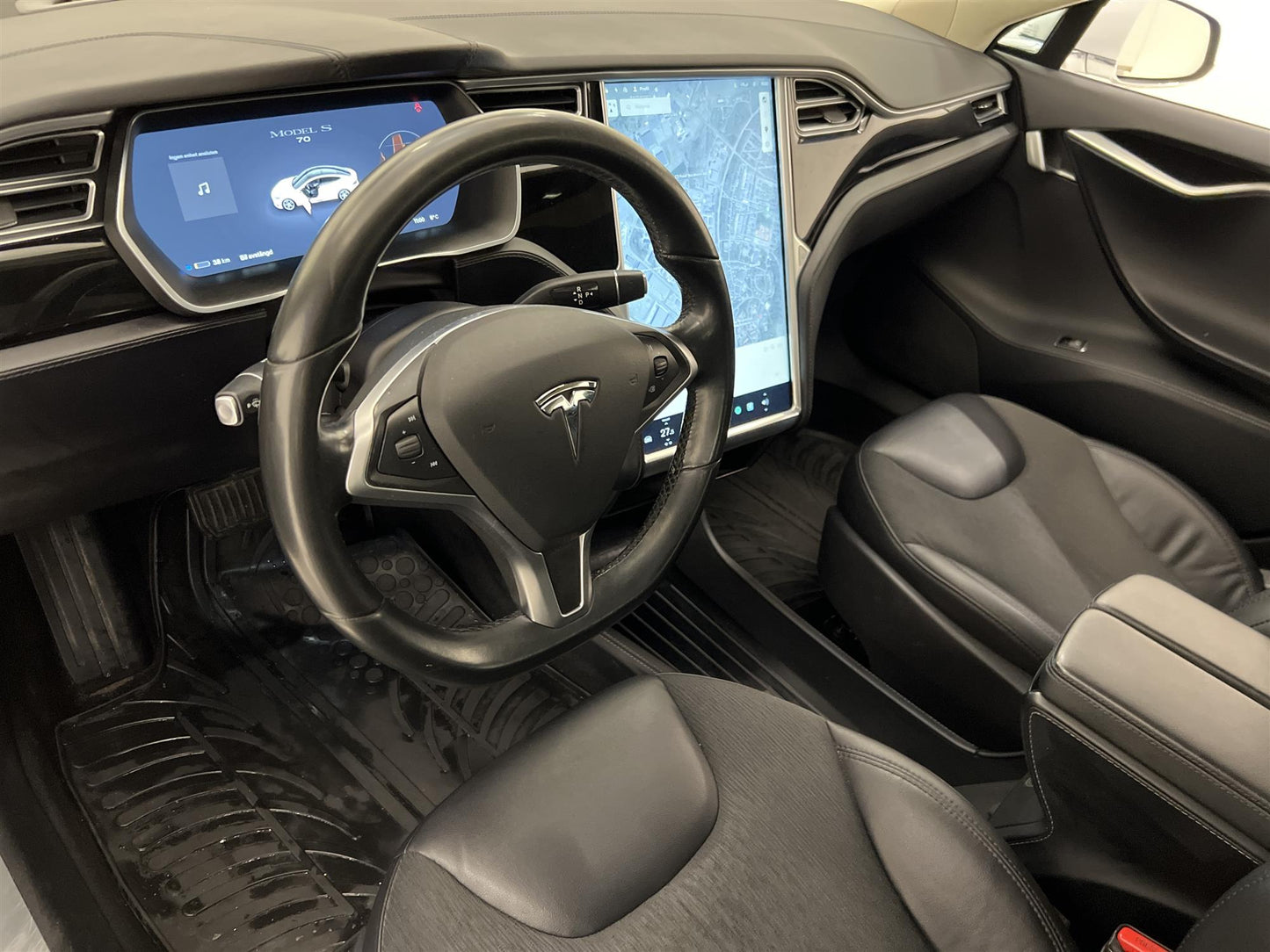 Tesla Model S 70 320hk Pano Navi B-Kamera Svensksåld