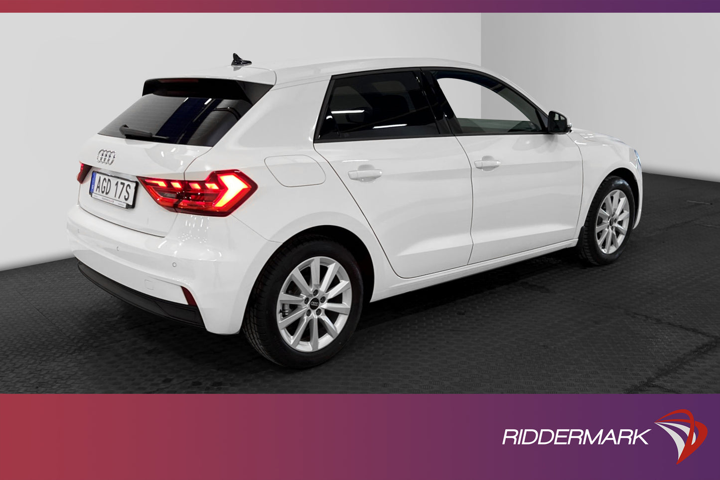 Audi A1 Sportback 30 TFSI 110hk ENDAST 310 MIL Cockpit PDC