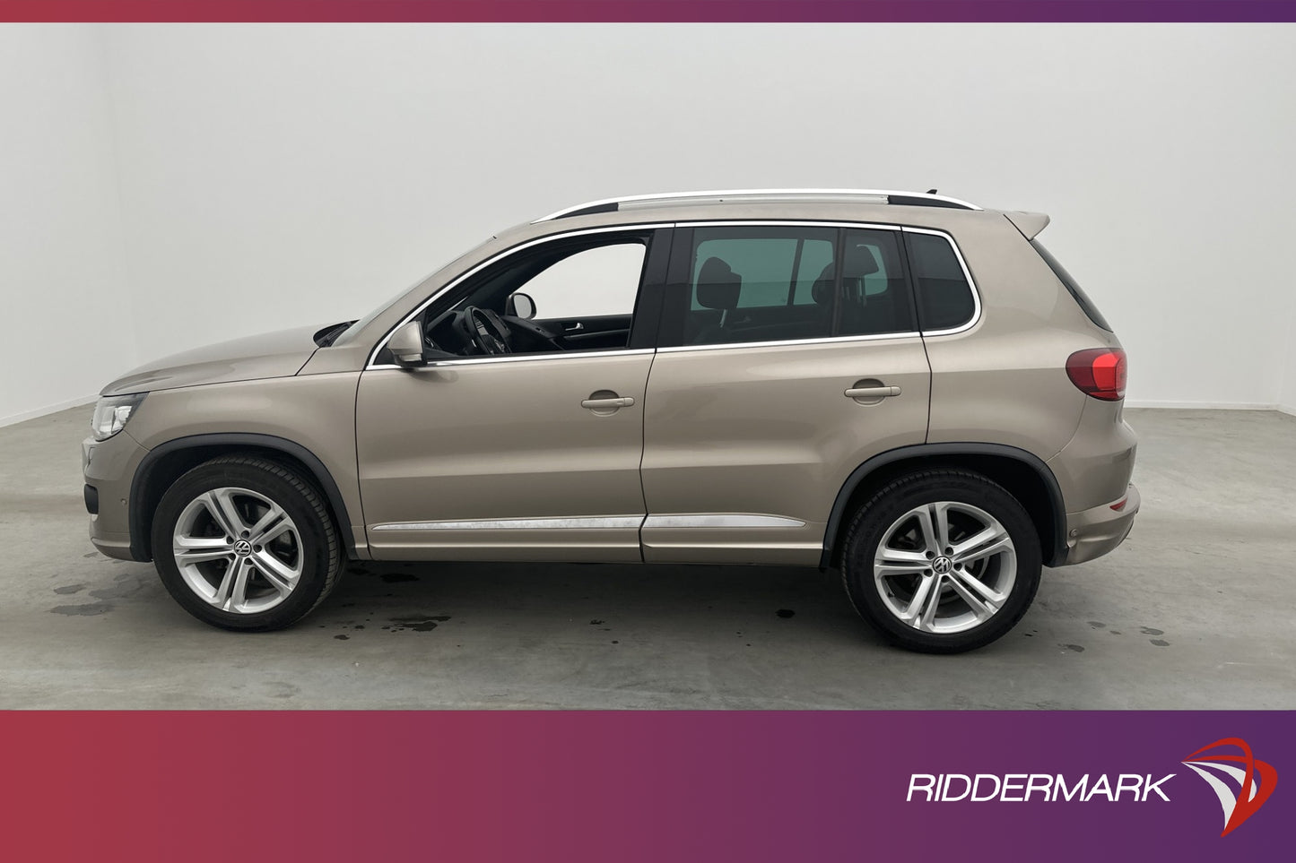 Volkswagen Tiguan TDI 4M 184hk R-Line Pano Skinn Värm Kamera