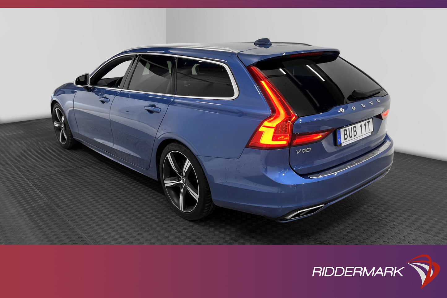 Volvo V90 D4 190hk R-Design VOC Kamera Värmare HUD Blis Navi