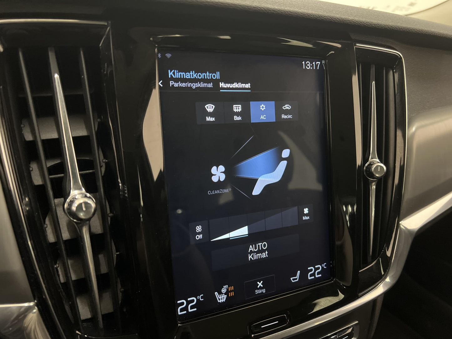 Volvo V90 T4 Advanced Navi Rattvärme Keyless Drag Välservad