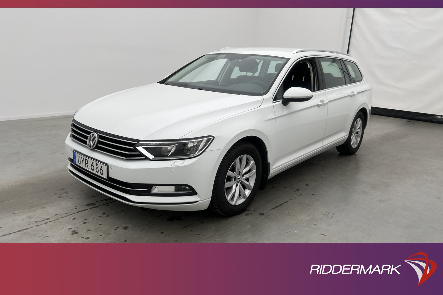 Volkswagen Passat 1.5 TSI 150hk Cockpit Kamera CarPlay Drag