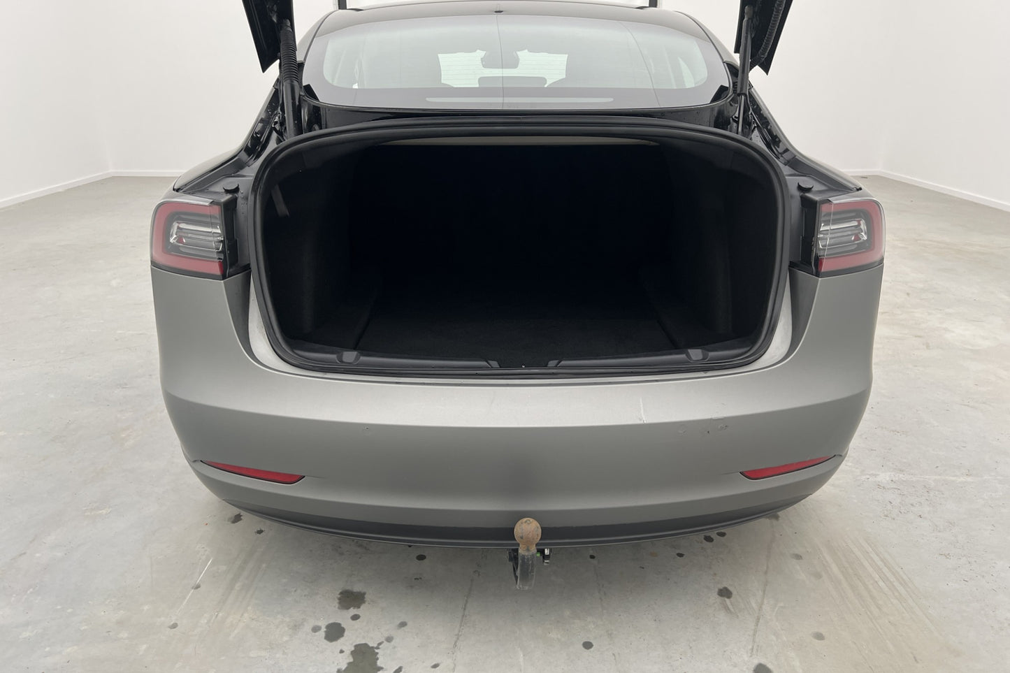 Tesla Model 3 Long Range AWD 440hk Svensksåld AP Drag