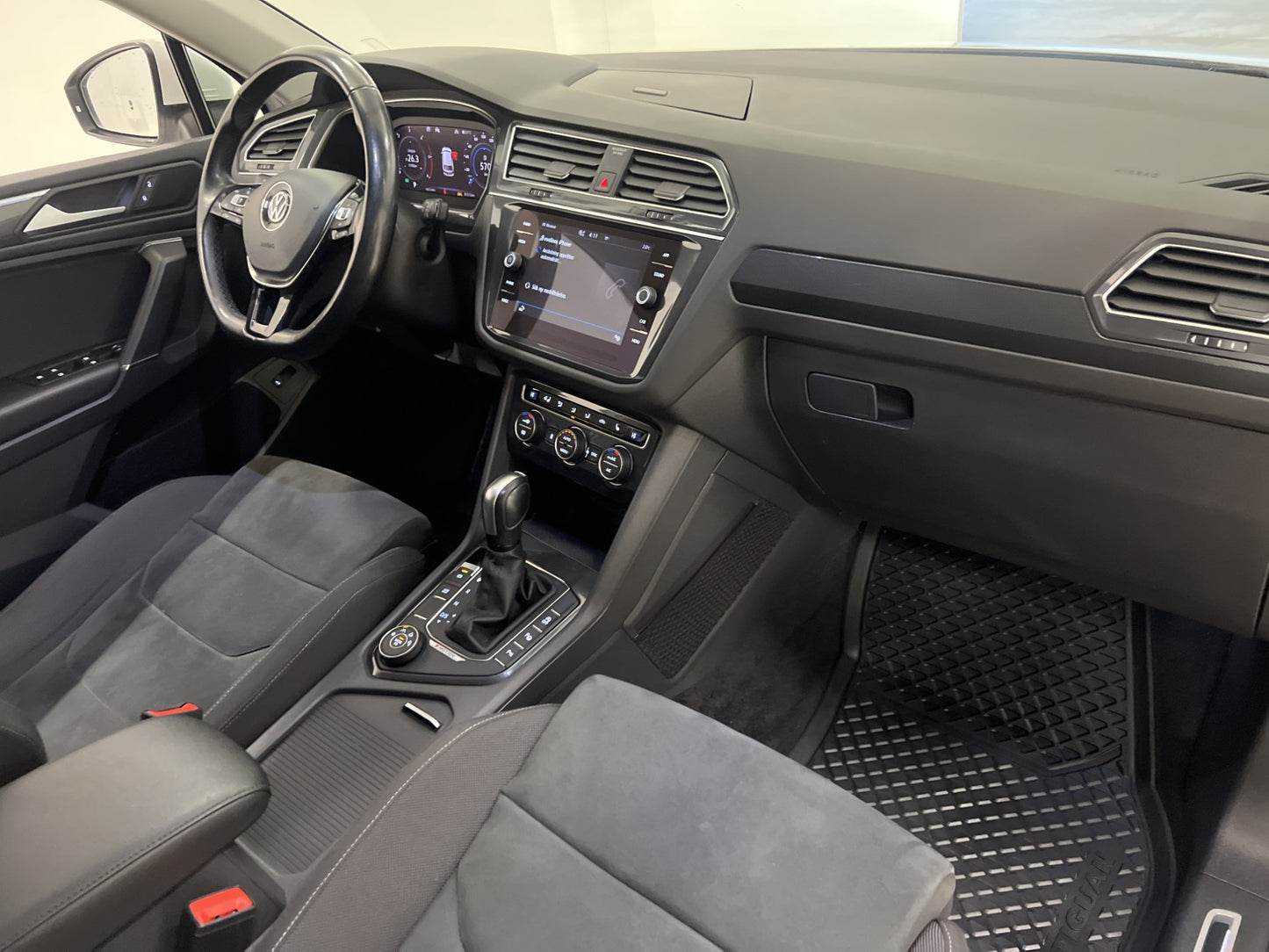 Volkswagen Tiguan Allspace TDI 190hk Cockpit Värmare Drag