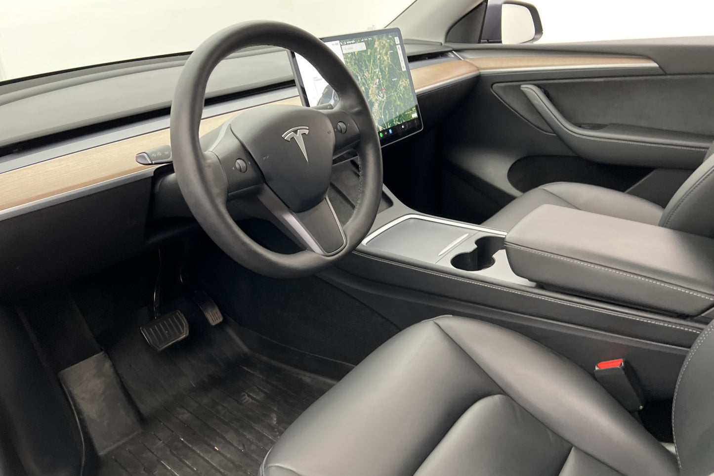 Tesla Model Y Long Range AWD  Svensksåld Drakrok FSD