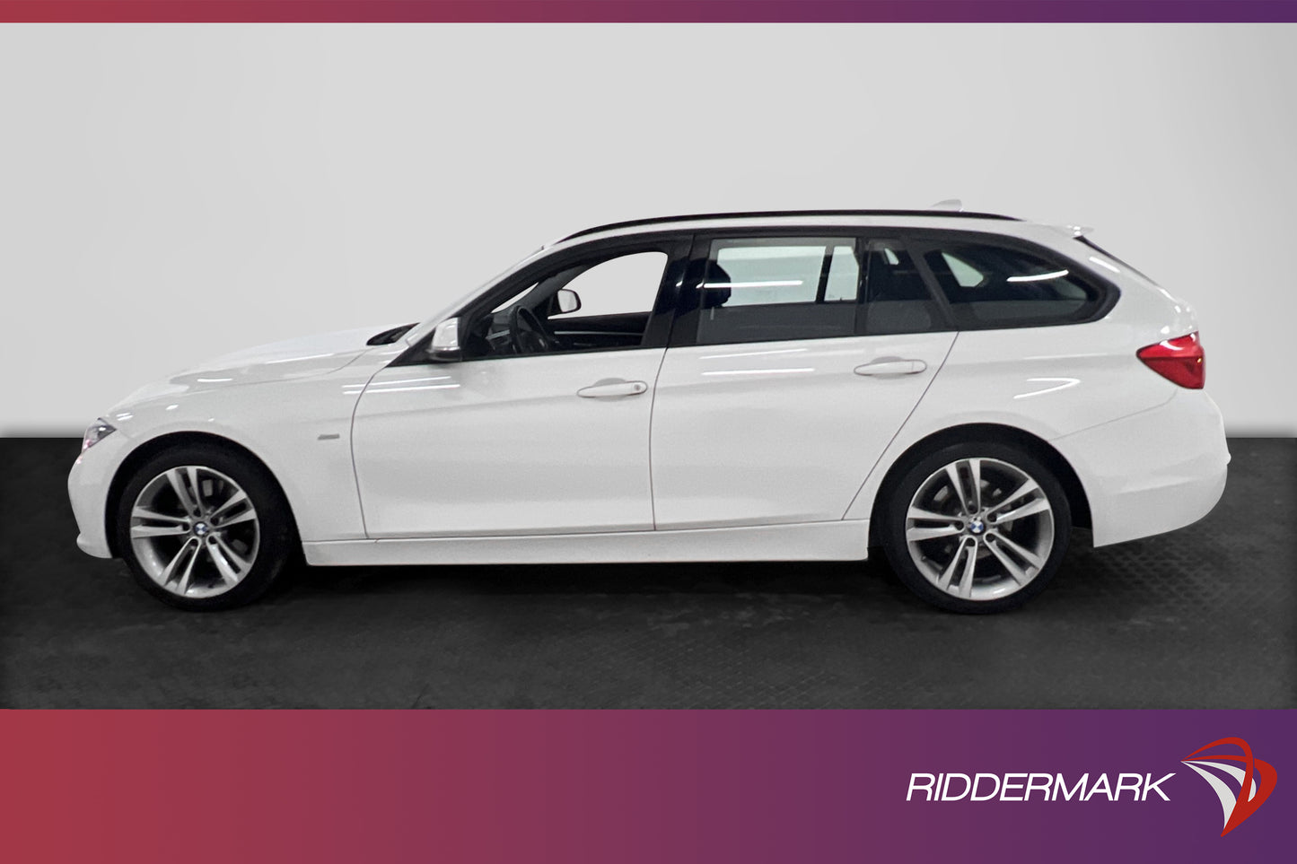 BMW 330 i xDrive Touring 252hk Sport Line Sensorer Dragkrok