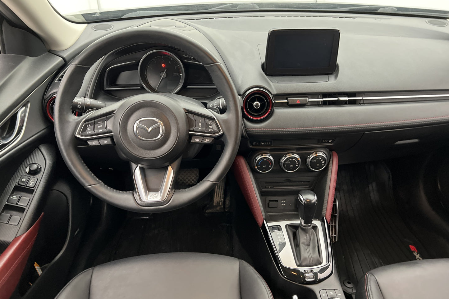 Mazda CX-3 2.0 150hk AWD Optimum BOSE M-Värmare HUD Skinn