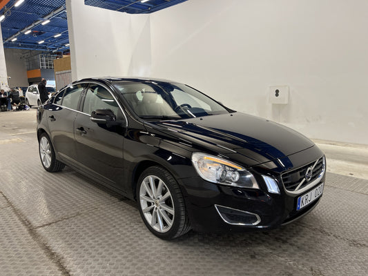 Volvo S60 2.0T 203hk Summum Pano Värmare BLIS Navi Välservad