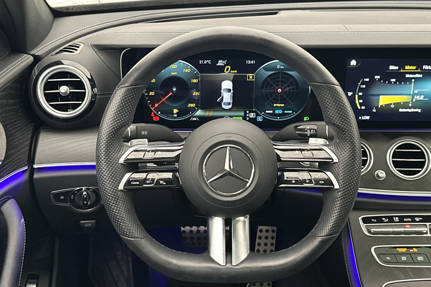 Mercedes-Benz E 450 4M AMG Plus Pano Burm Värm HUD Drag MOMS