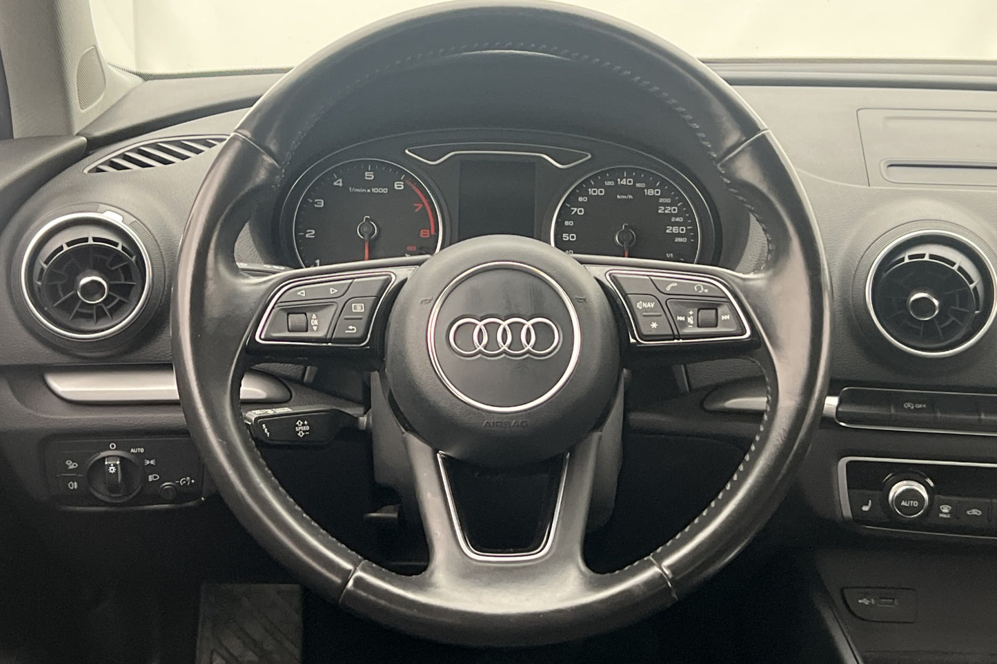 Audi A3 Sportback 1.0 TFSI 116hk Comfort Två-Bruk Sensorer