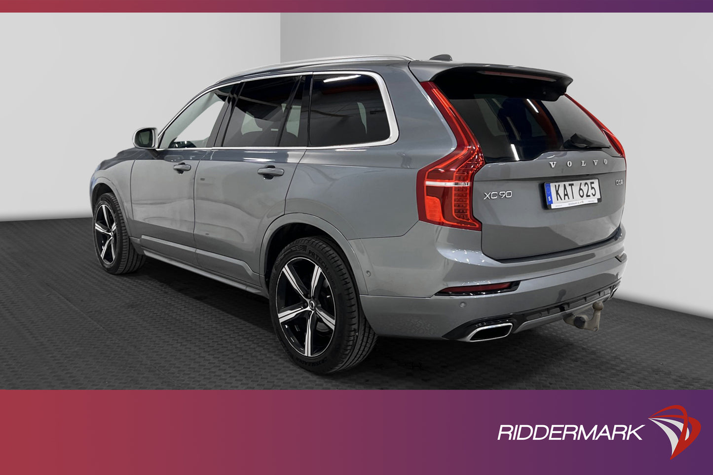 Volvo XC90 D5 AWD 225hk R-Design 7-Sits Pano Värm HUD Drag