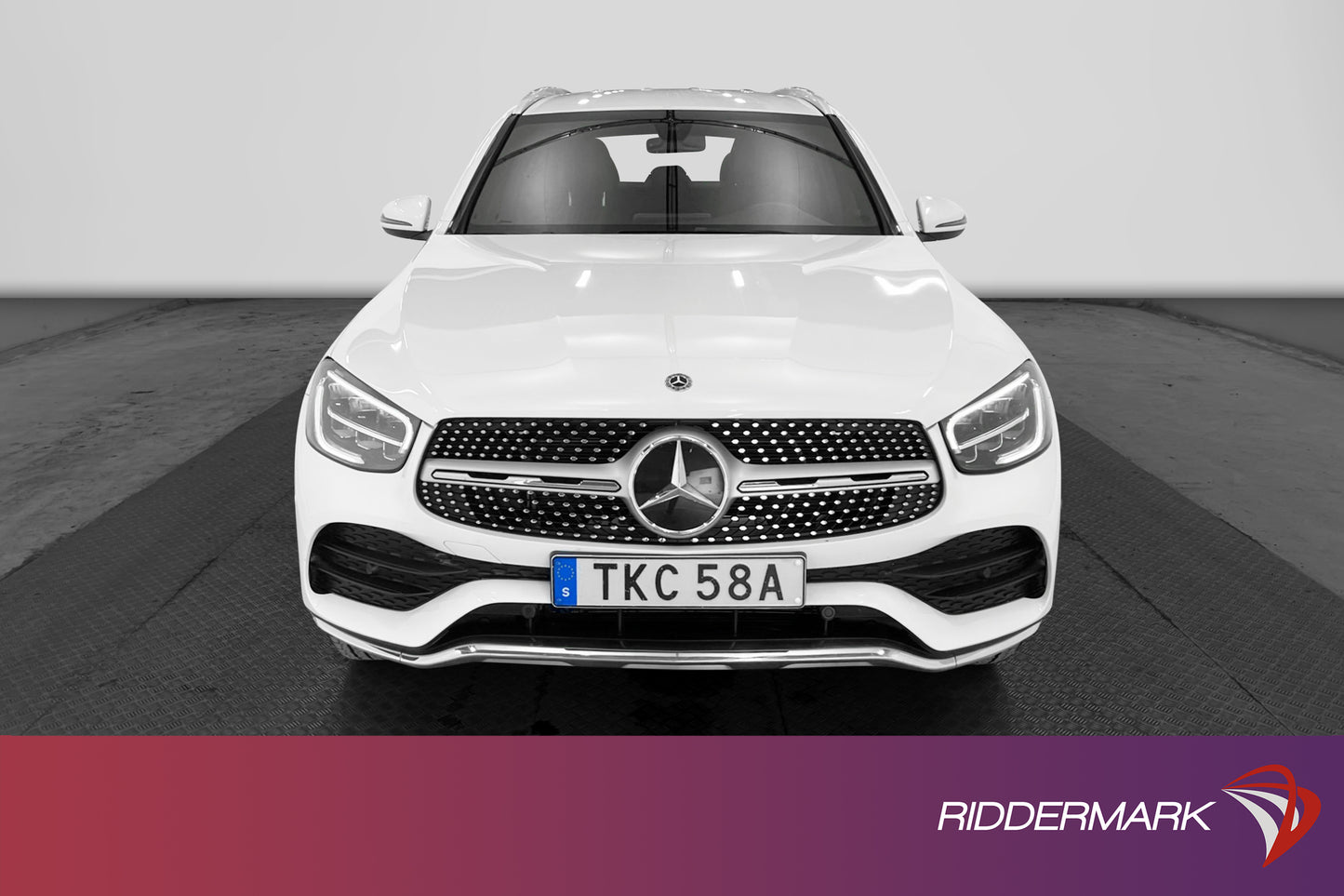 Mercedes-Benz GLC 300 e 4MATIC 320hk AMG BKamer Drag Värmare