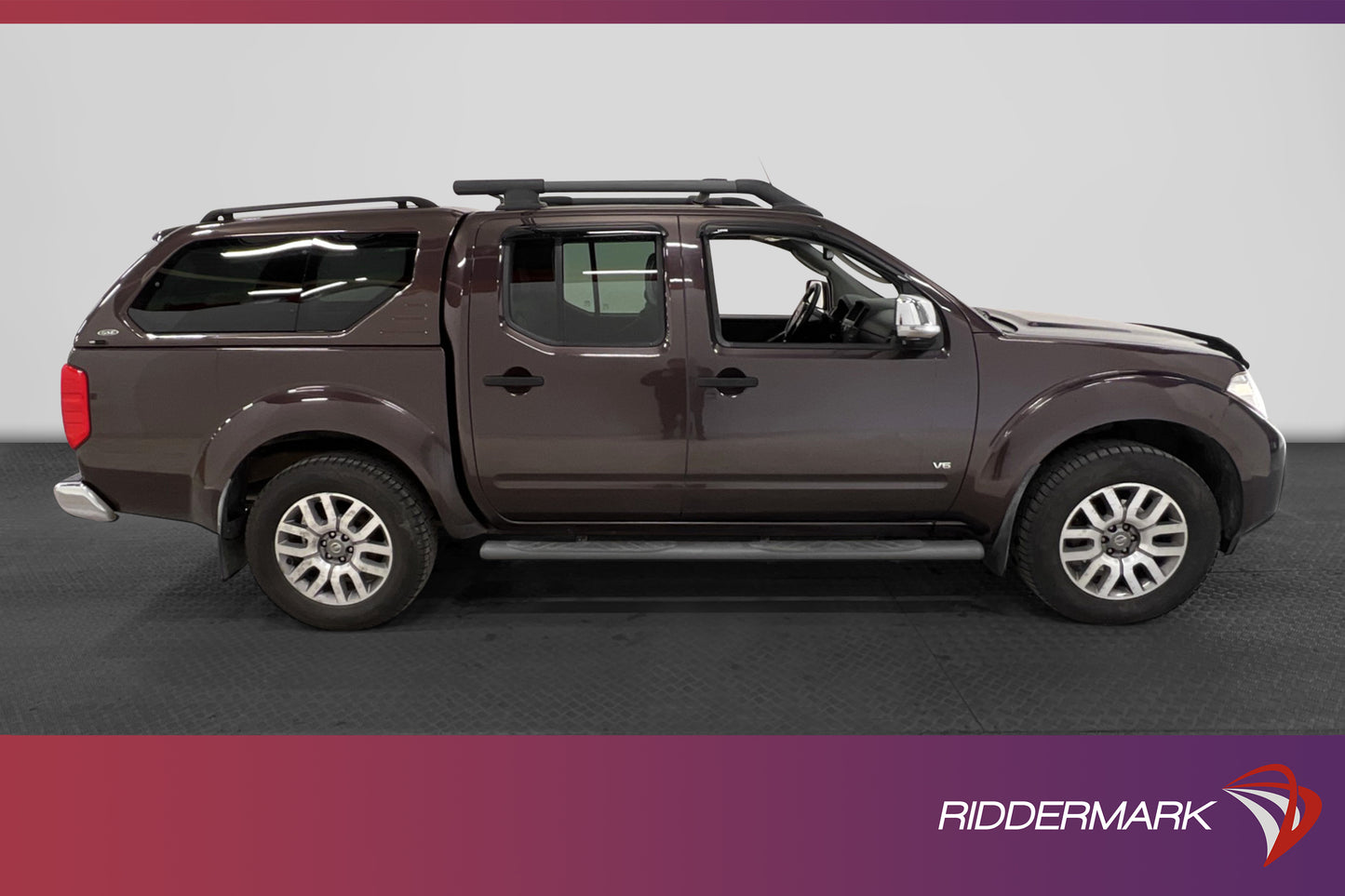 Nissan Navara 3.0 V6 231hk 4x4 Dragkrok Skinn Navi B-kamera