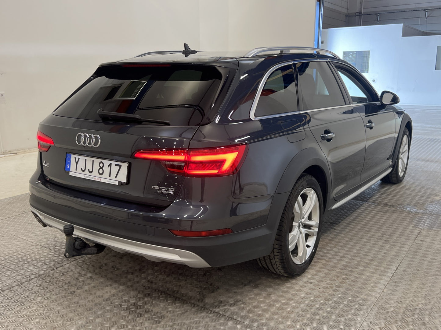 Audi A4 Allroad Quattro 2.0 TDI 190hk Proline Drag Värmare