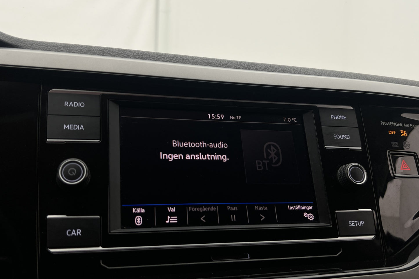 Volkswagen Polo 1.0 TSI 95hk Svart-optik Bluetooth Välservad