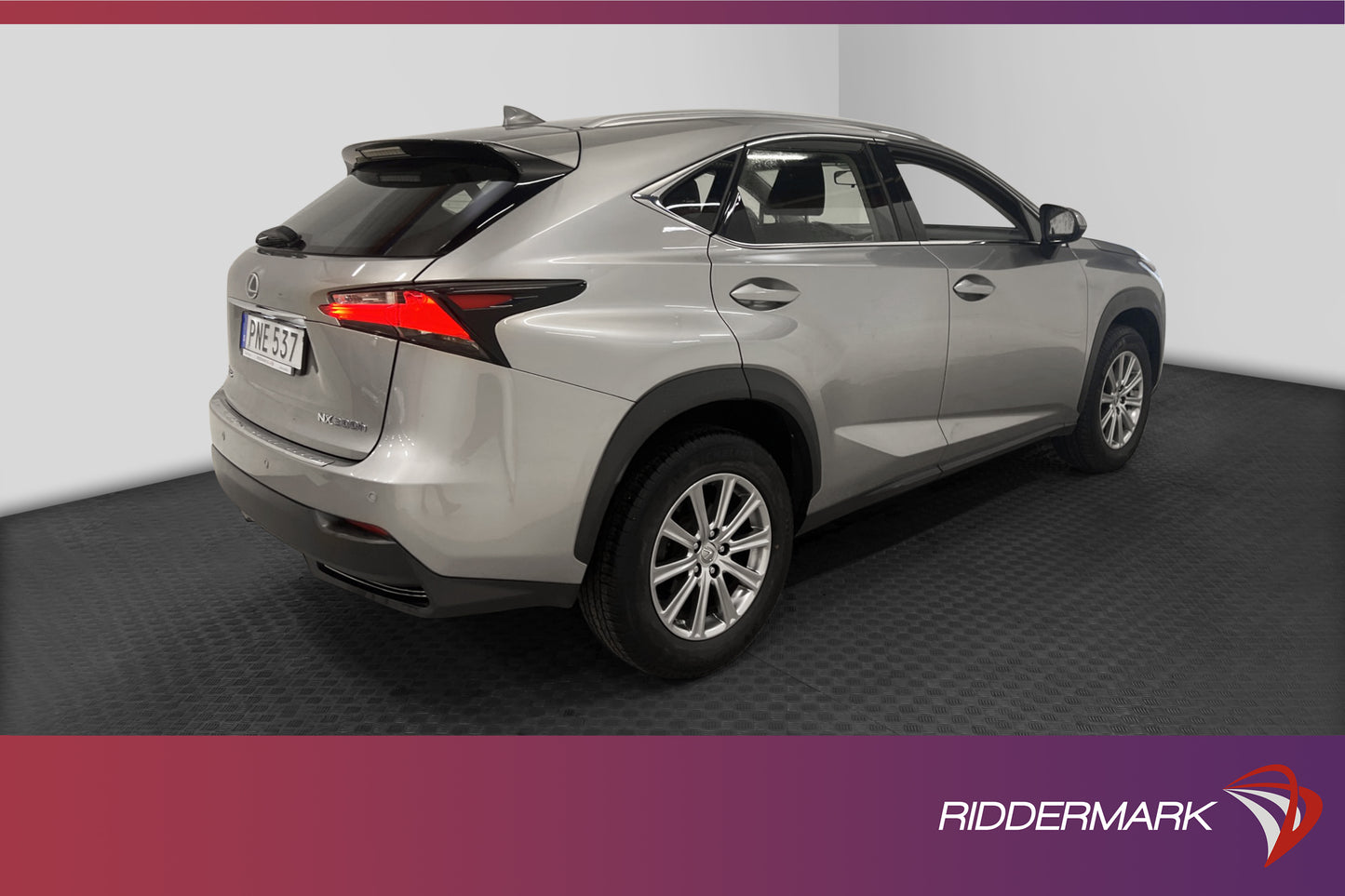 Lexus NX 300h AWD 2.5 197hk Comfort Backkamera Välservad