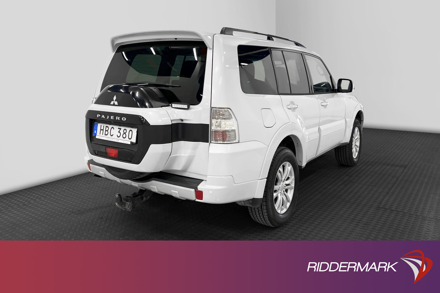 Mitsubishi Pajero 3.2 Di-D 4WD 200hk 7-Sits Pano B-Kam Skinn