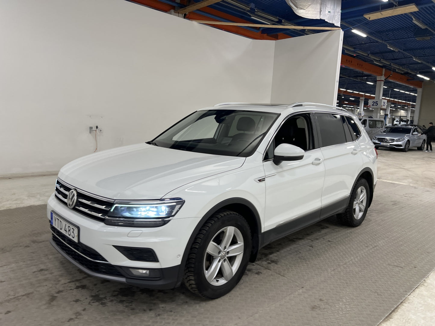 Volkswagen Tiguan Allspace TDI 4M 7-Sits Pano Cockpit Drag