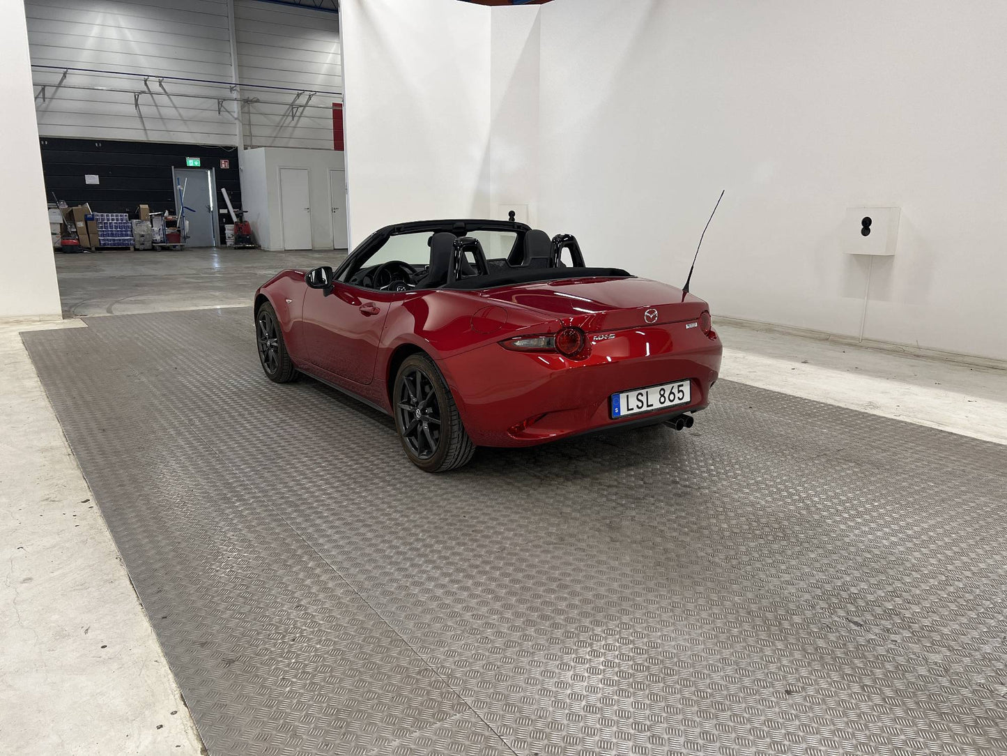 Mazda MX-5 2.0 SKYACTIV-G 160hk 1 Ägare Lågmil Nyservad