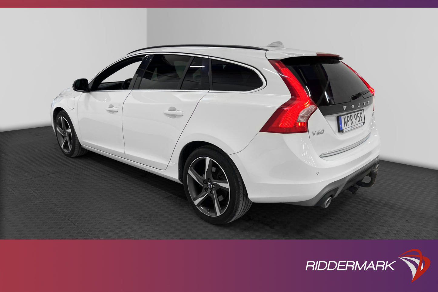 Volvo V60 D5 Plug-in AWD 231hk R-Design Drag Psensorer