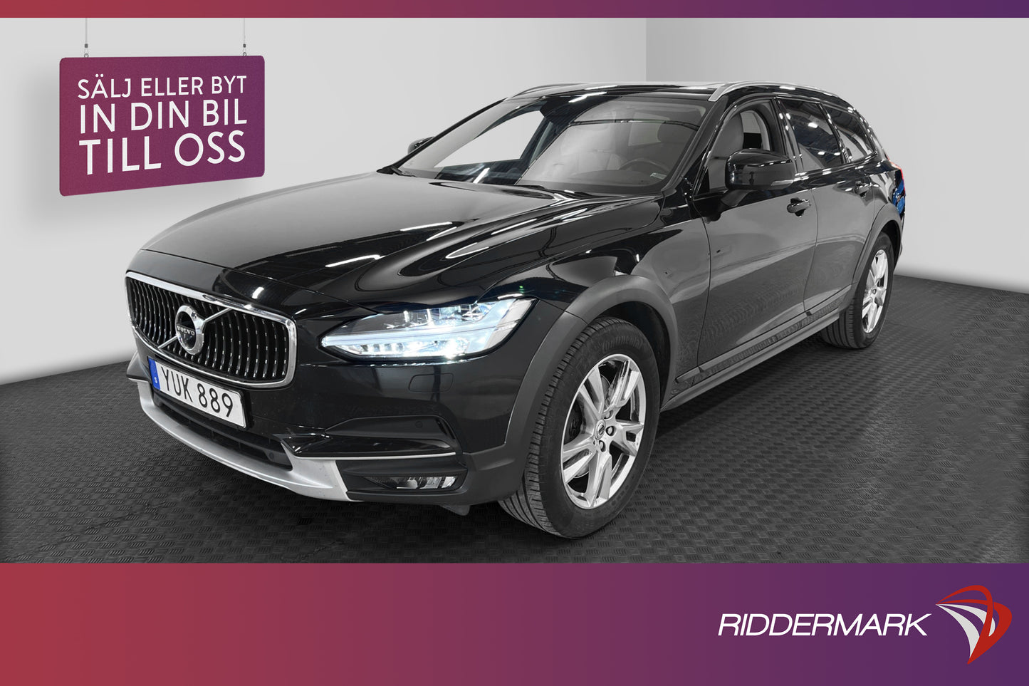 Volvo V90 Cross Country T5 AWD B&W Pano 360° Navi Skinn VOC