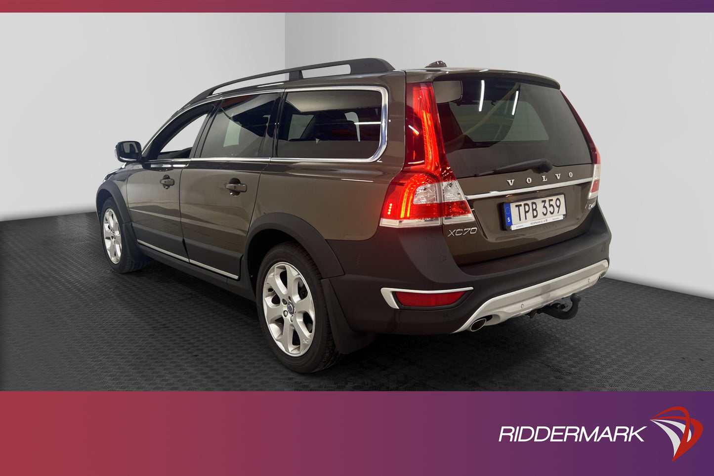 Volvo XC70 D4 AWD 181hk Summum Classic Värmare VOC Navi Drag