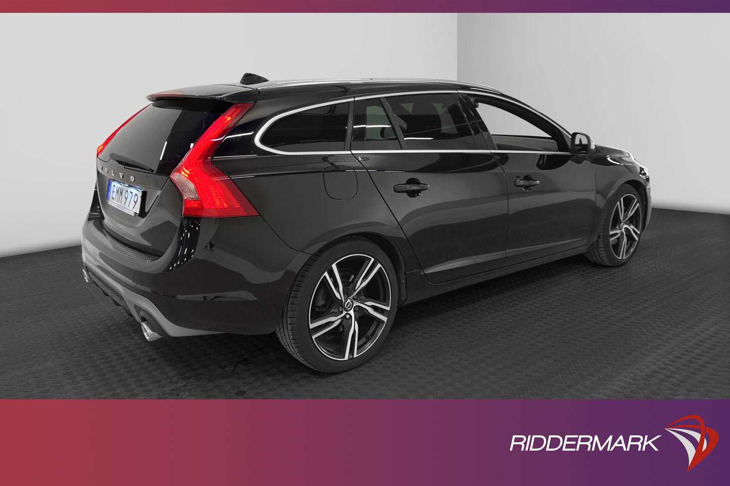 Volvo V60 D4 AWD R-Design VOC Navi D-värm Nyservad 190hk