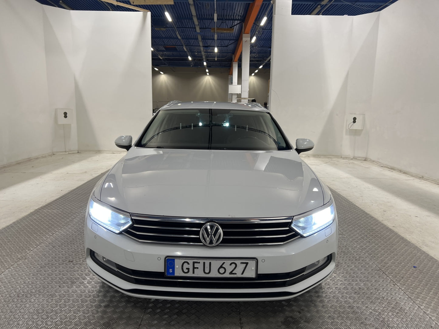 Volkswagen Passat Sportscombi TDI 150hk Executive Värmare