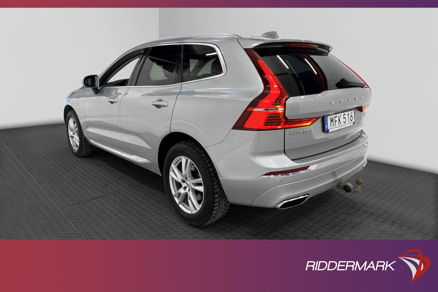 Volvo XC60 D4 AWD Inscription D-värm VOC 360° Pano Navi Drag