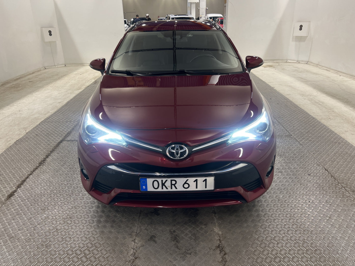 Toyota Avensis 2.0 152hk  B-kamera Skinn Lane assist