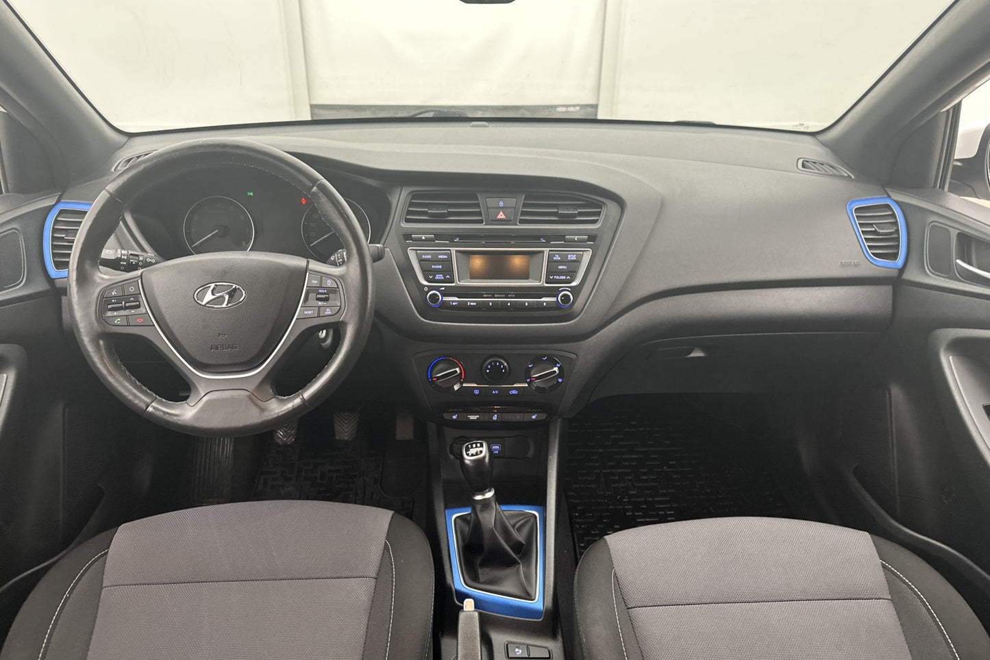 Hyundai i20 1.2 84hk Comfort Sensorer Rattvärme Välservad