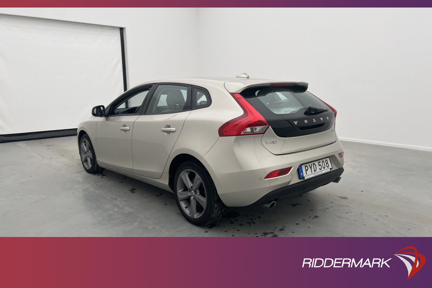 Volvo V40 D3 Momentum Advanced VOC Värm Sensorer Halvskinn