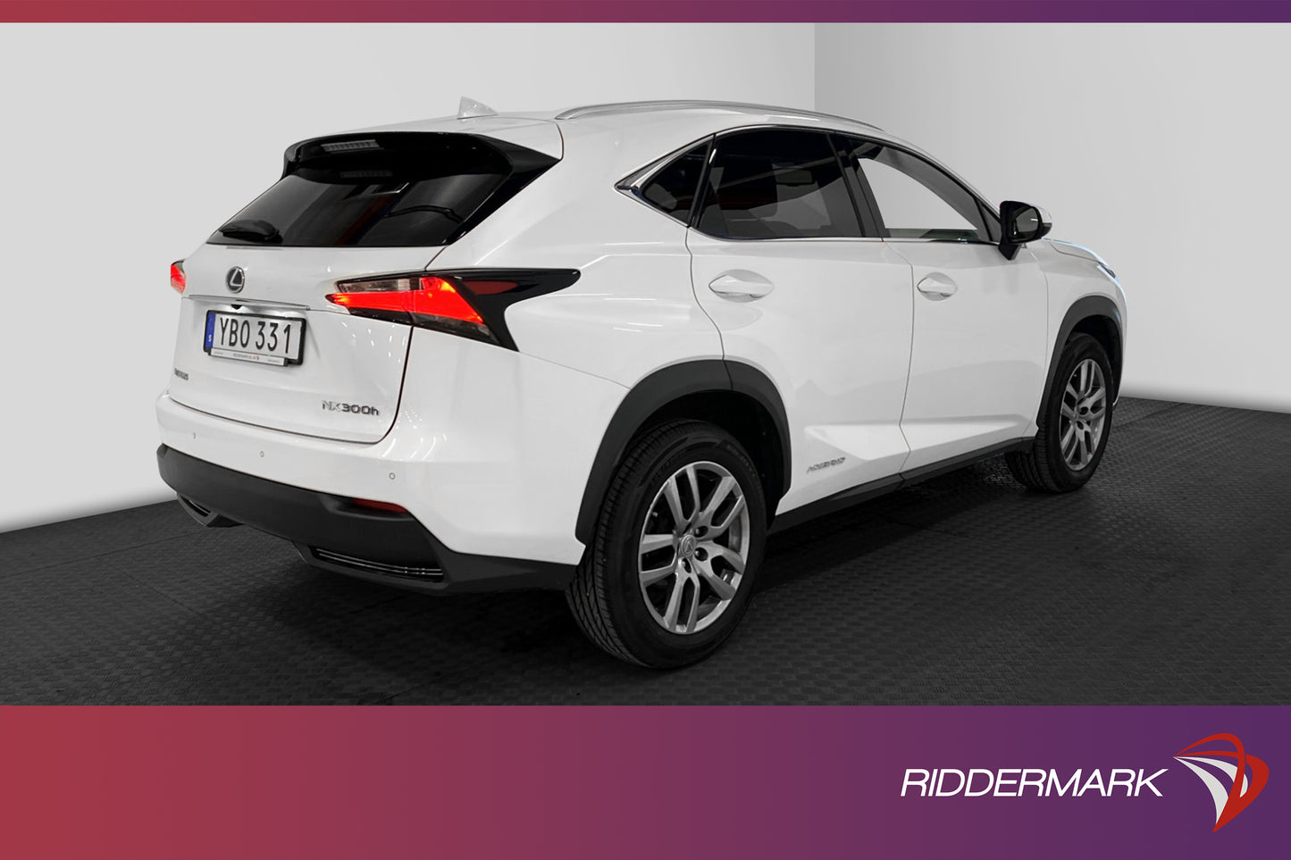 Lexus NX 300h 2.5 AWD 197hk Comfort Kamera Skinn Välservad