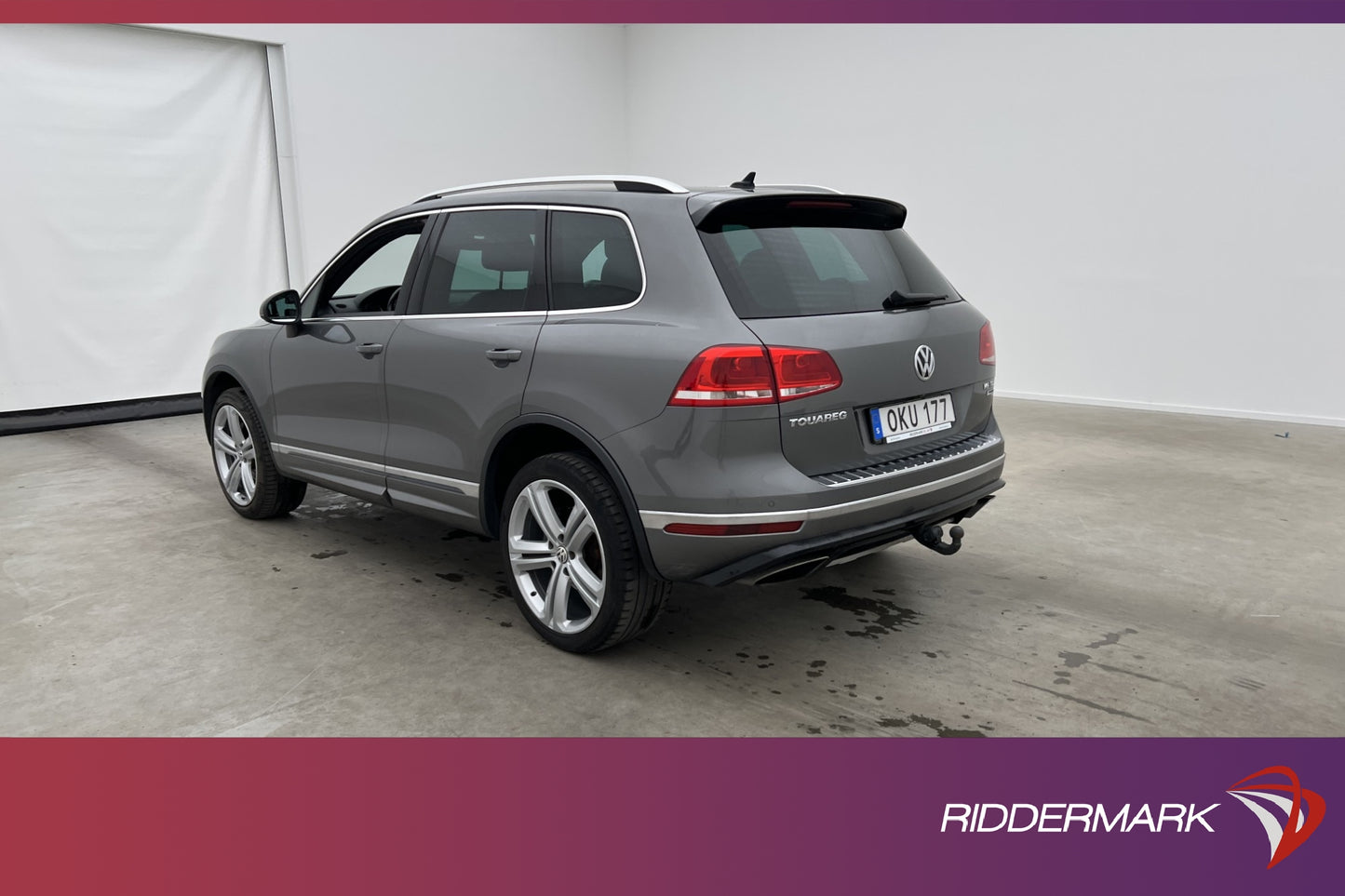 Volkswagen Touareg 3.0 V6 4M 204hk R-Line Kamera Skinn Drag