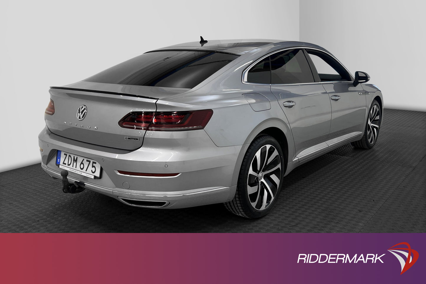 Volkswagen Arteon 190hk 4M GT FULL R-line Bkamera Dragkrok