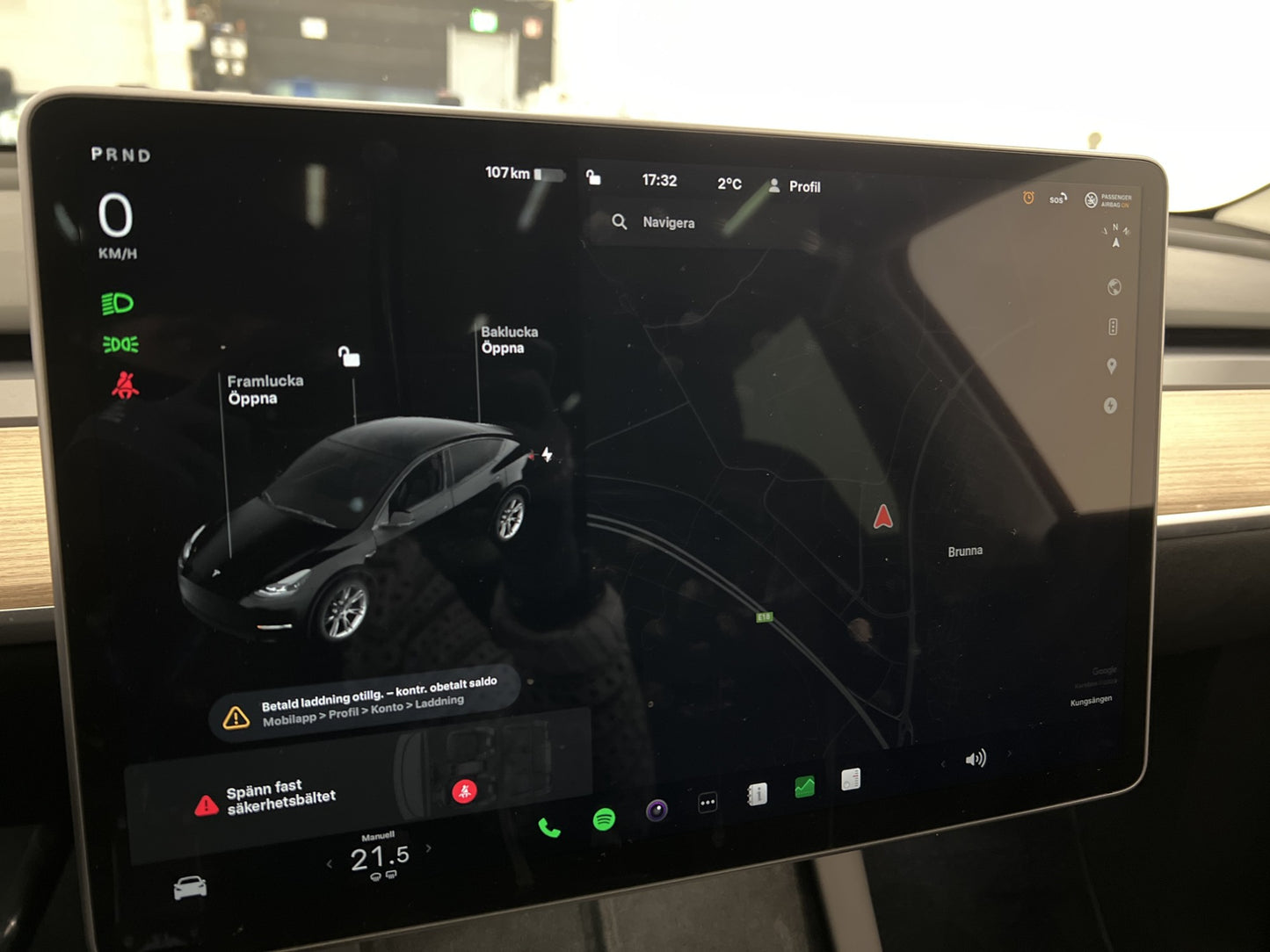 Tesla Model Y Standard Range 299hk Pano Drag Sv.Såld MOMS