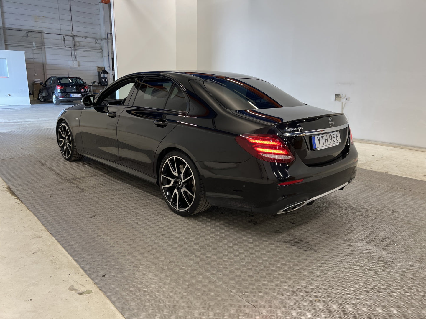 Mercedes-Benz E 43 4M AMG 401hk 360 Pano Burmester B-Värmare