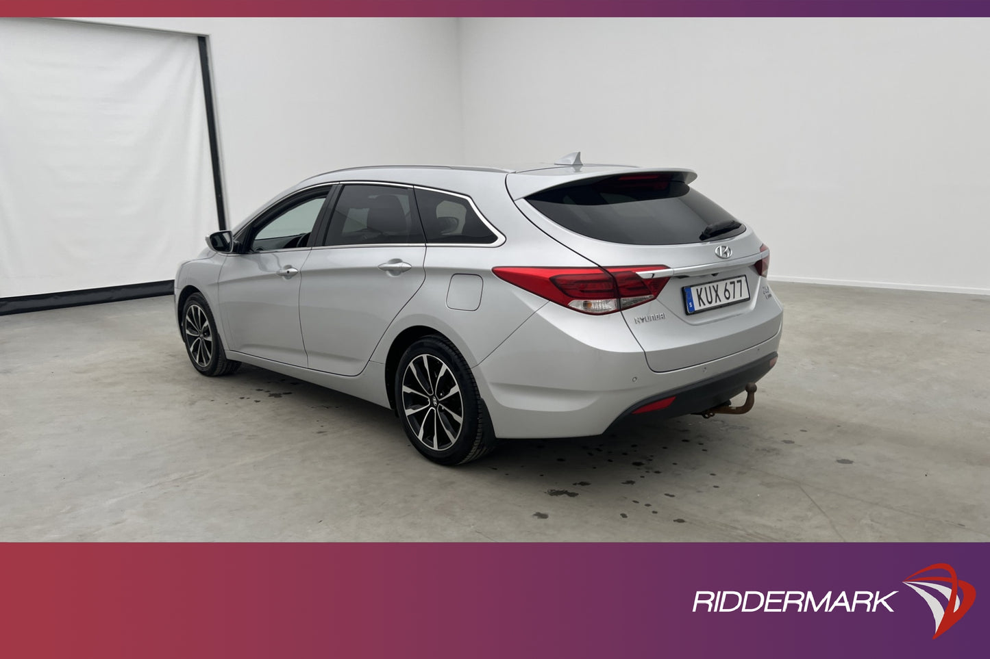 Hyundai i40cw 1.7 CRDi ComfortPlus B-kamera Drag Navi 141hk