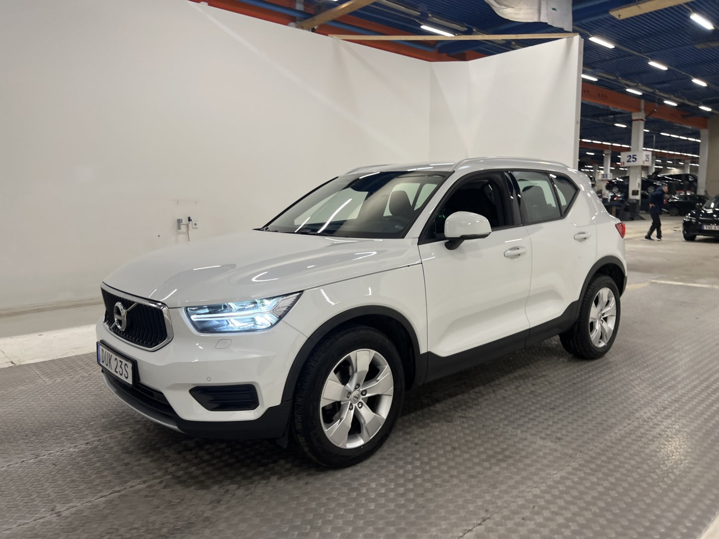 Volvo XC40 D3 150hk Momentum P-Värm Rattvärme PDC VOC Eu6