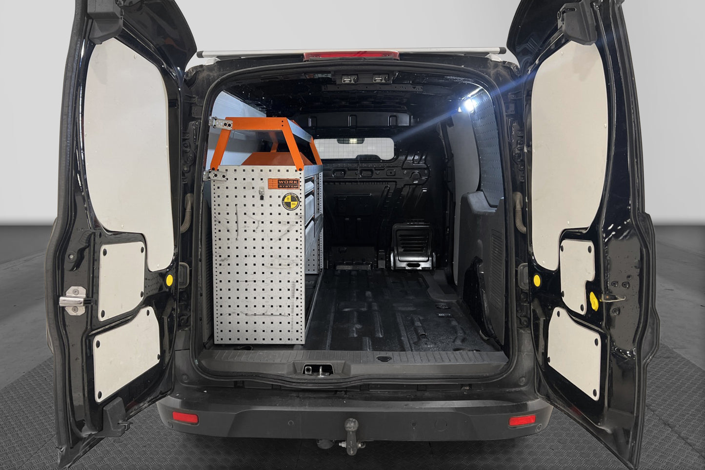 Ford Transit Connect LWB 100hk Värmare Dragkrok V-inre Moms