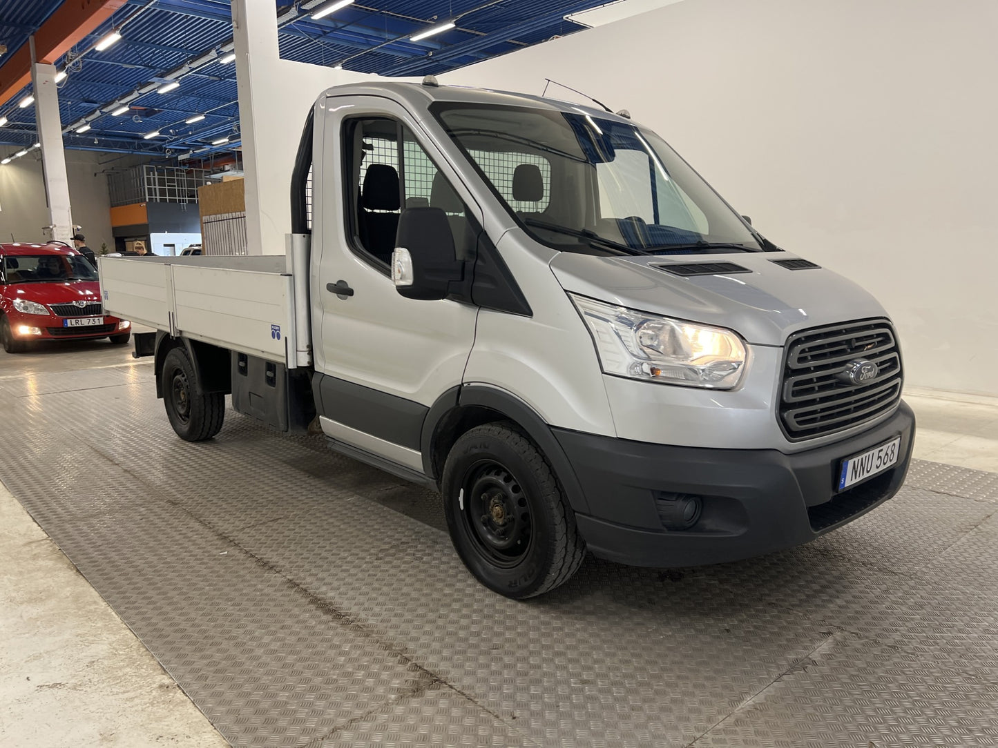 Ford Transit 350 Flakbil  4X4 Värmare Dragkrok 1-Ägare Moms