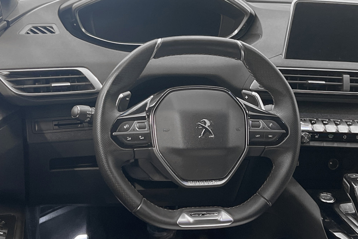 Peugeot 3008 1.6 BlueHDi GT Line Cockpit Keyless Välservad