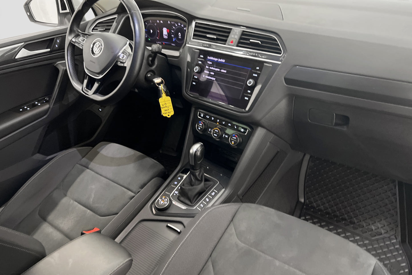 Volkswagen Tiguan 2.0 TDI 190hk 4M Cockpit D-Värm B-Kamera