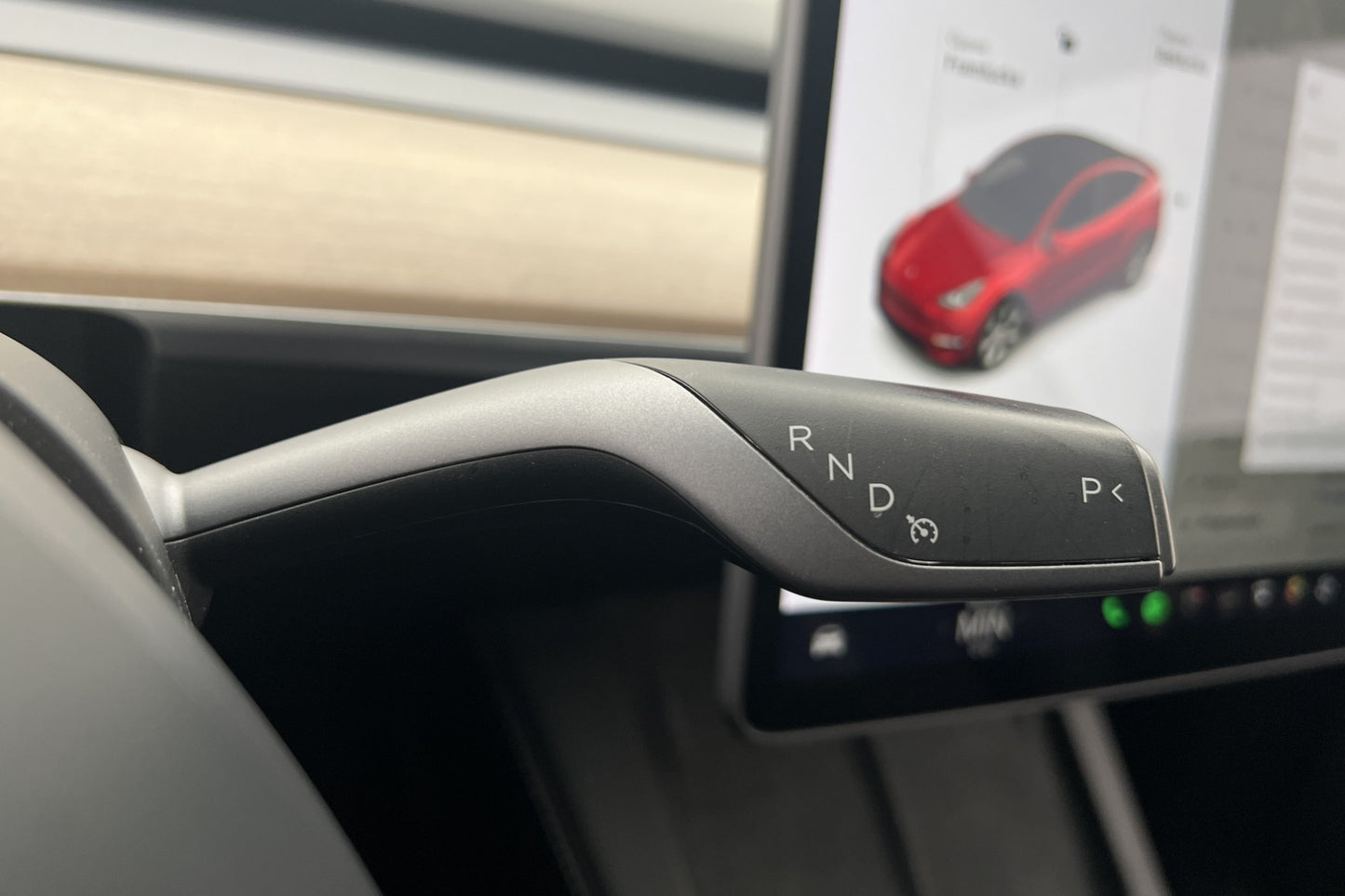 Tesla Model Y Long Range AWD En-bruk Dragkork MOMS Sv.Såld