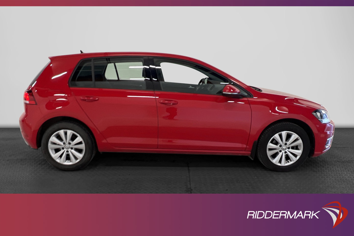 Volkswagen Golf 1.0 TSI 115hk P-Sensorer Bluetooth 2743Mil