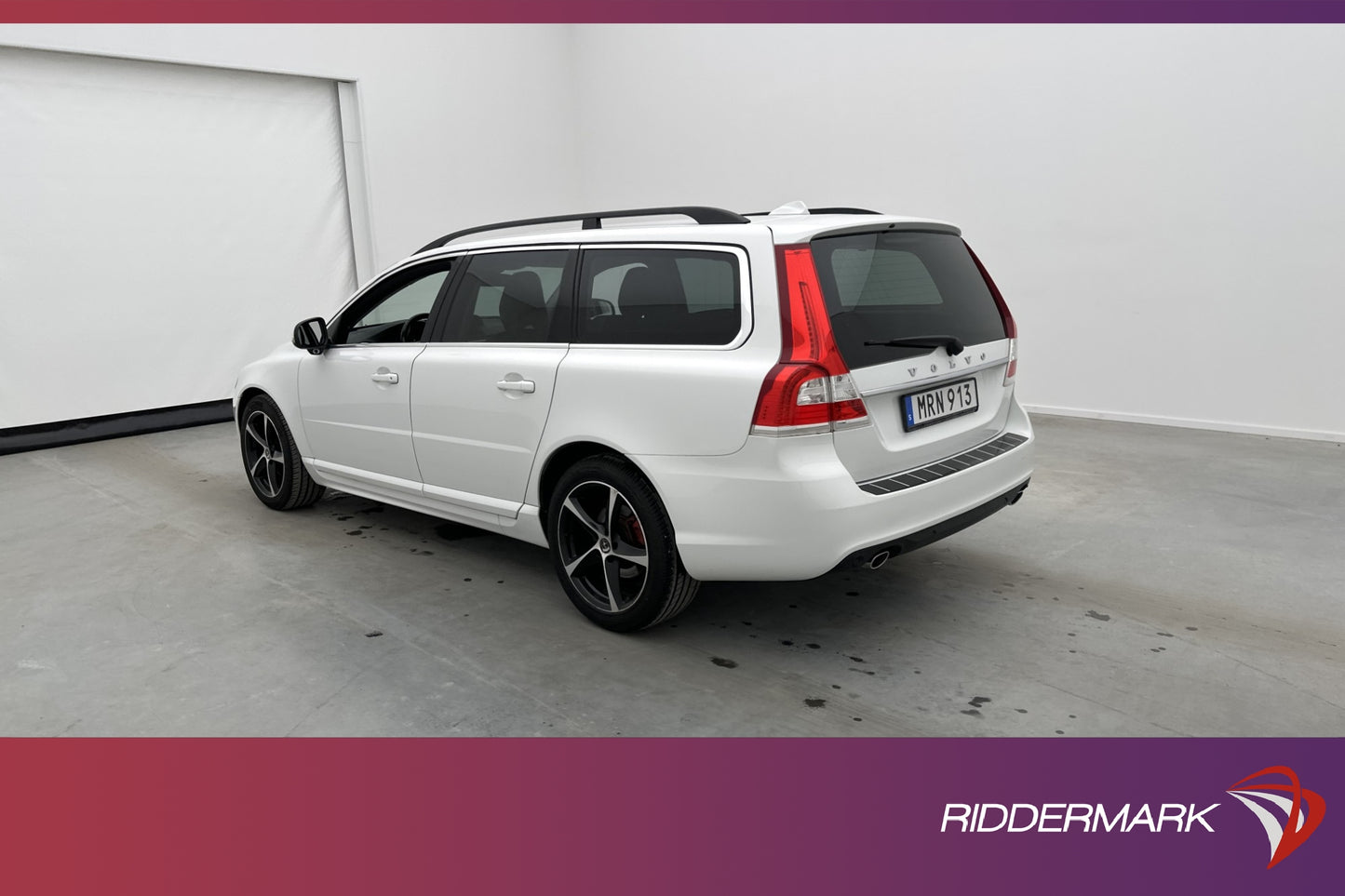 Volvo V70 D4 181hk Momentum VOC D-Värmare T-Lucka Navi