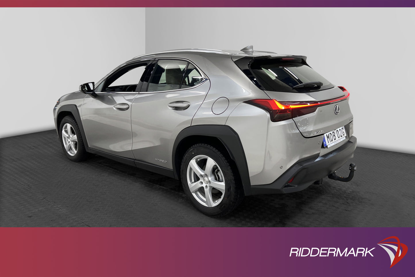 Lexus UX 250h 2.0 B-kamera Drag Navi Nyservad MOMS 184hk