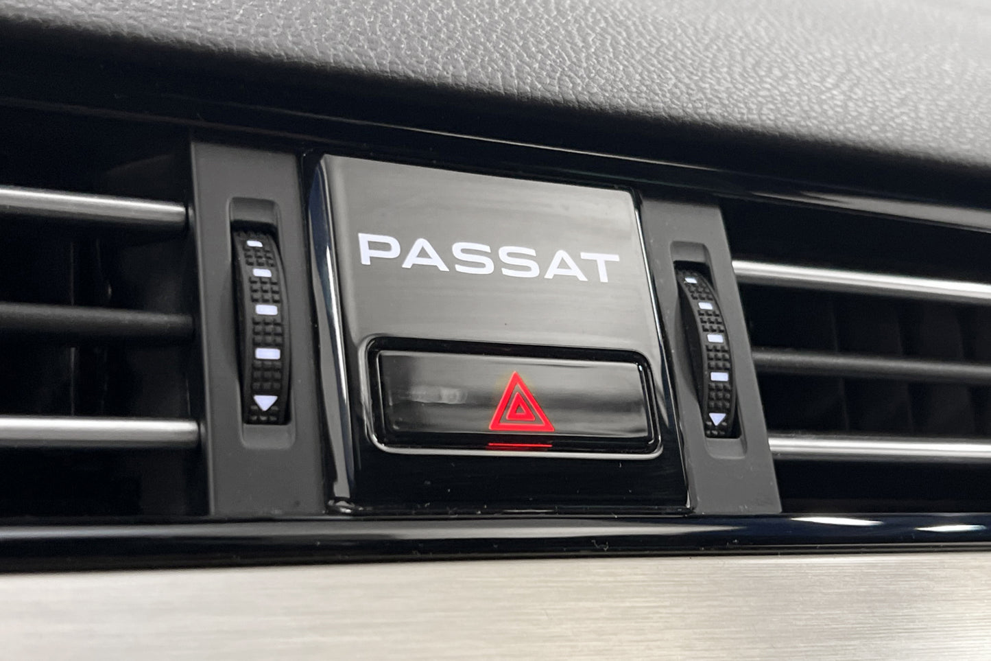 Volkswagen Passat 4M 190hk R-Line Cockpit Värmare Navi Drag