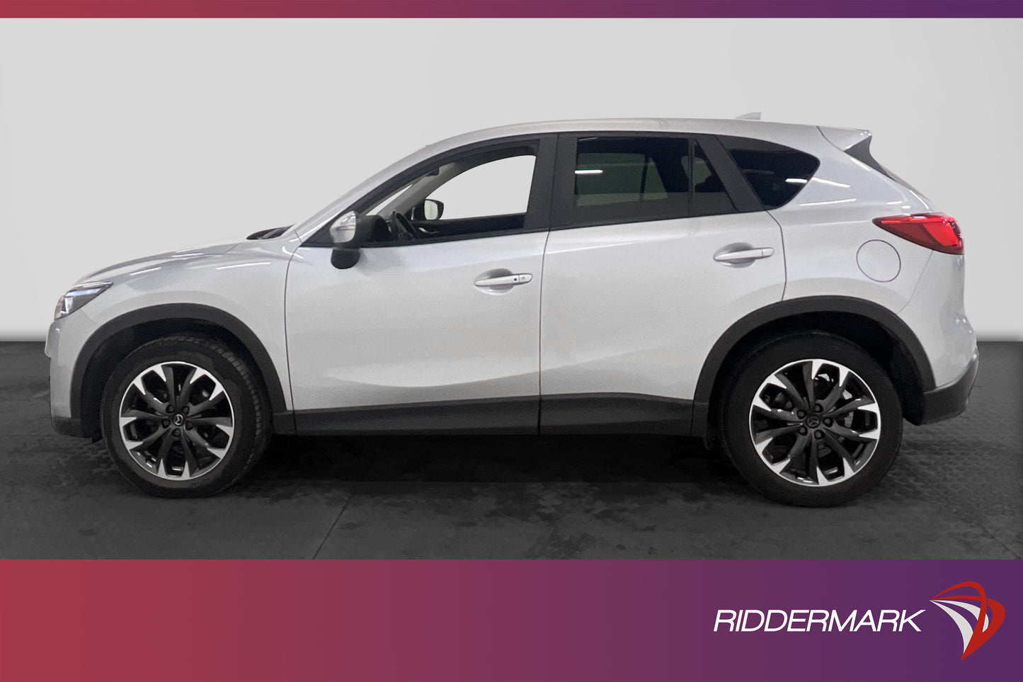 Mazda CX-5 2.2 AWD 175hk Optimum BOSE B-kamera Skinn Drag